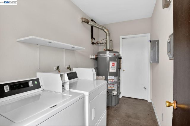 484 B St, Hayward, CA 94541