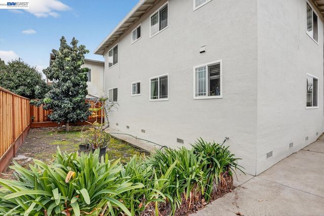 484 B St, Hayward, CA 94541