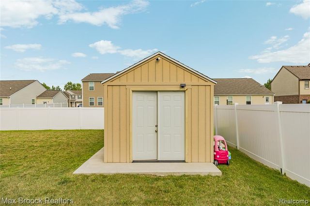 58176 Thomas Drive, New Haven, MI 48048