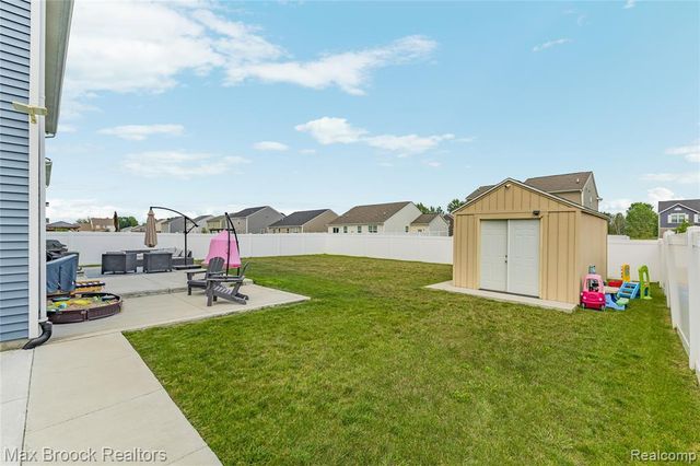 58176 Thomas Drive, New Haven, MI 48048