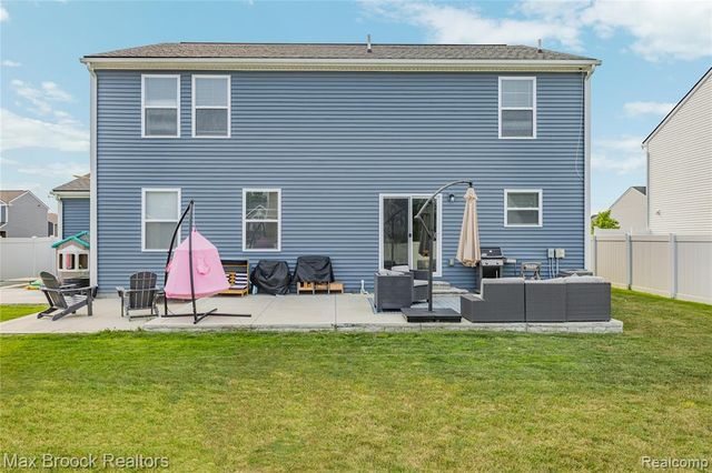 58176 Thomas Drive, New Haven, MI 48048