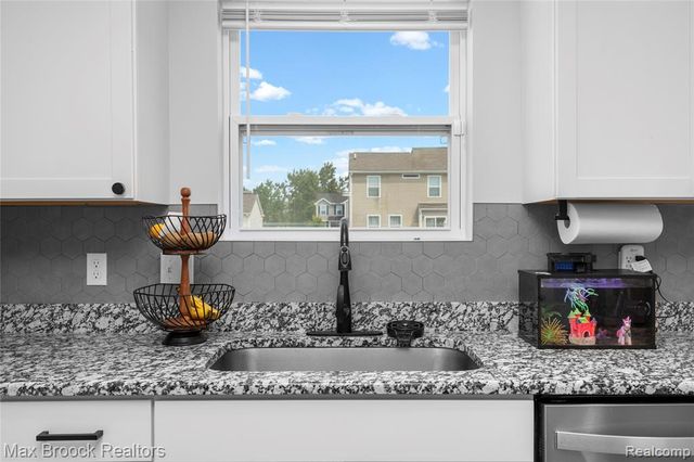 58176 Thomas Drive, New Haven, MI 48048