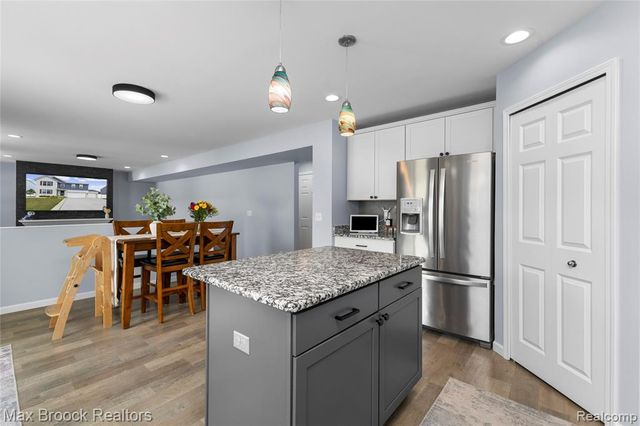 58176 Thomas Drive, New Haven, MI 48048