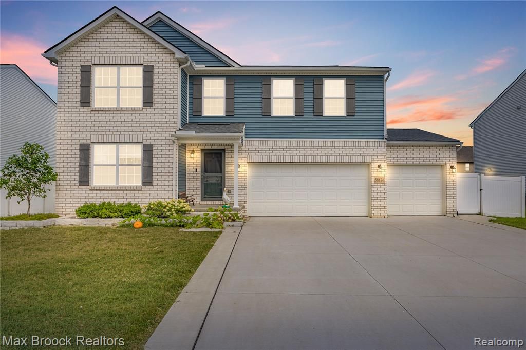 58176 Thomas Drive, New Haven, MI 48048