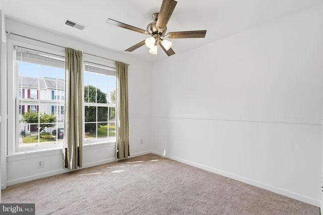 9041 FALCON GLEN CT, Bristow, VA 20136