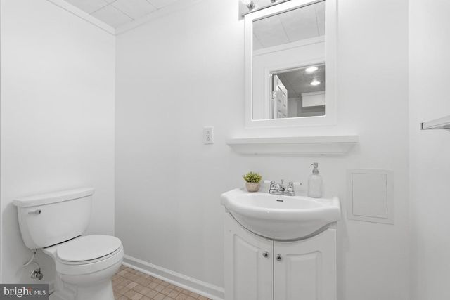 9041 FALCON GLEN CT, Bristow, VA 20136