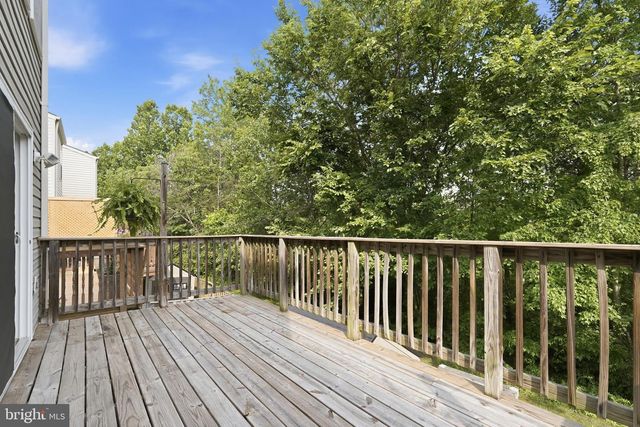 9041 FALCON GLEN CT, Bristow, VA 20136