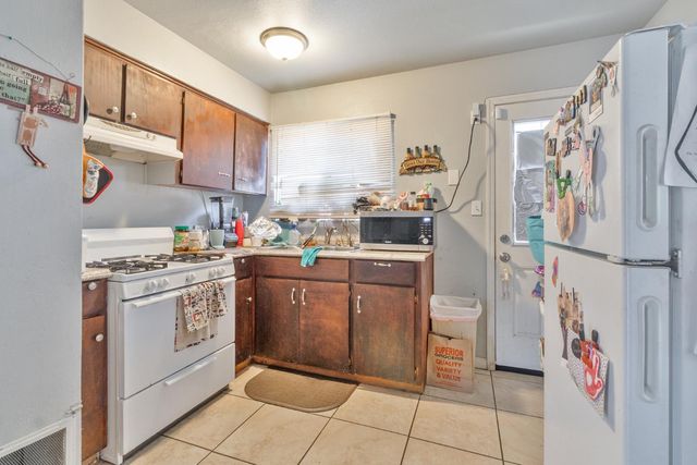715 Faller Avenue, Sanger, CA 93657