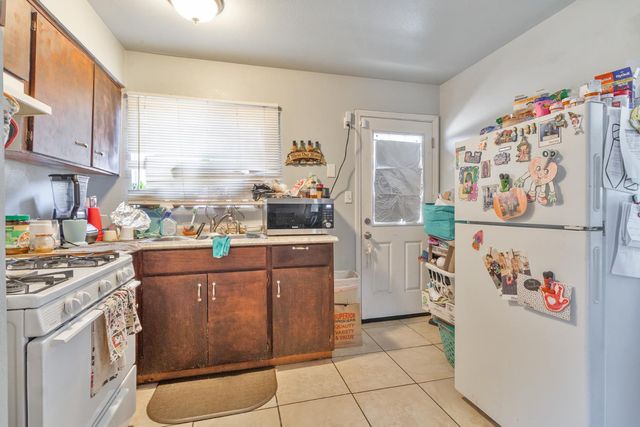 715 Faller Avenue, Sanger, CA 93657