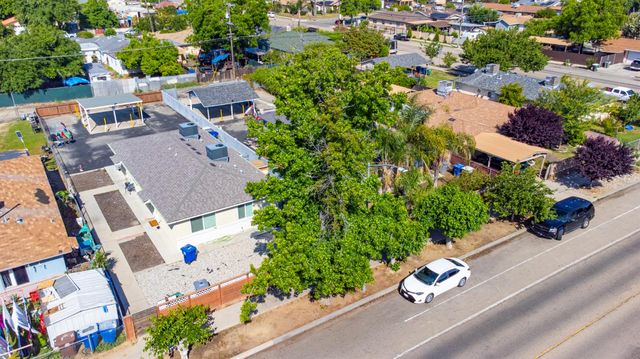 715 Faller Avenue, Sanger, CA 93657