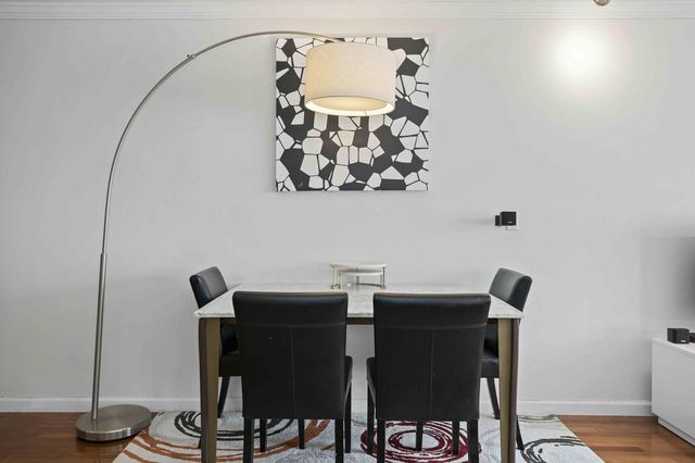 305 E 24th St Apt 15R, New York City, NY 10010