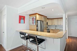 305 E 24th St Apt 15R, New York City, NY 10010