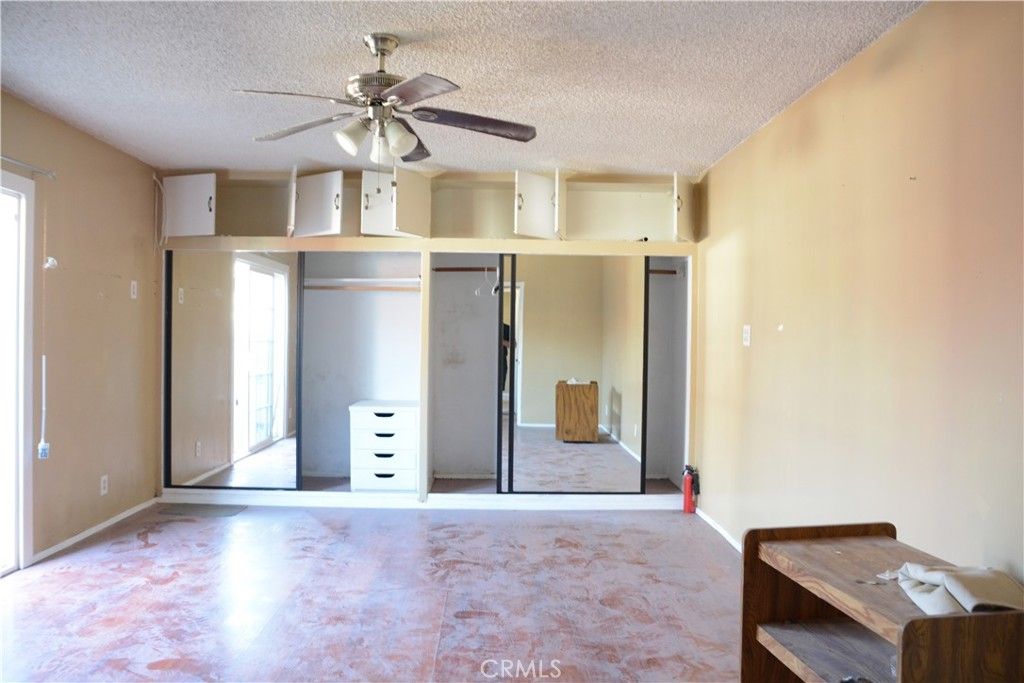 Image 8 of property listing at 2824 Candlewood, Lakewood, CA 90712