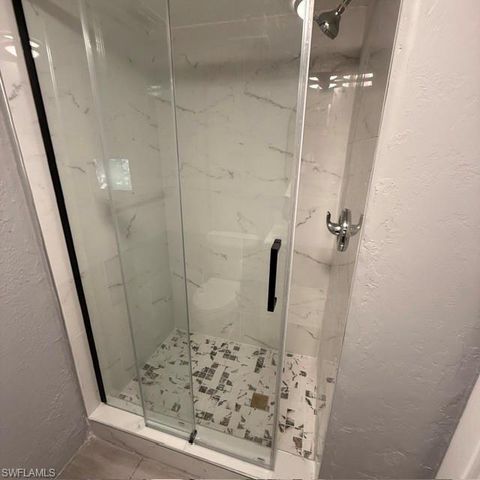 4617 Bayshore DR H4, Naples, FL 34112