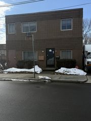 12A Hammond St A, Waltham, MA 02451