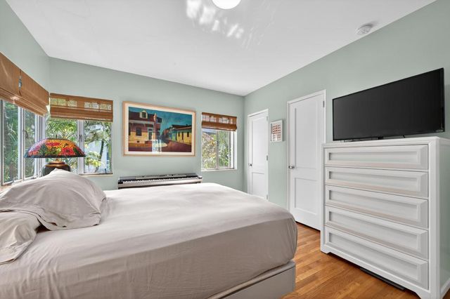 381 S Lake Drive 16, Palm Beach, FL 33480