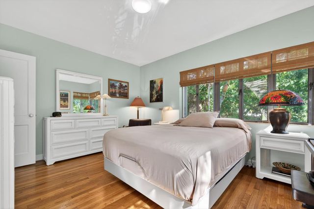 381 S Lake Drive 16, Palm Beach, FL 33480