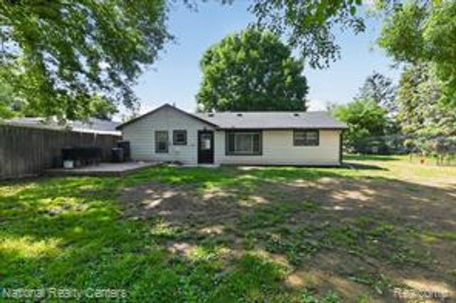 4714 Monterey Avenue, Clarkston, MI 48348