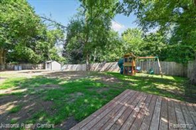 4714 Monterey Avenue, Clarkston, MI 48348