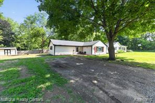 4714 Monterey Avenue, Clarkston, MI 48348