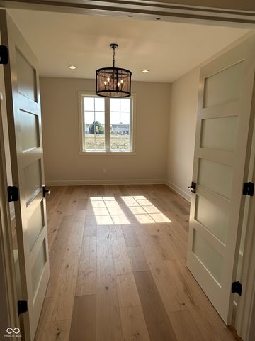 14565 Bedford Falls Drive, Carmel, IN 46032