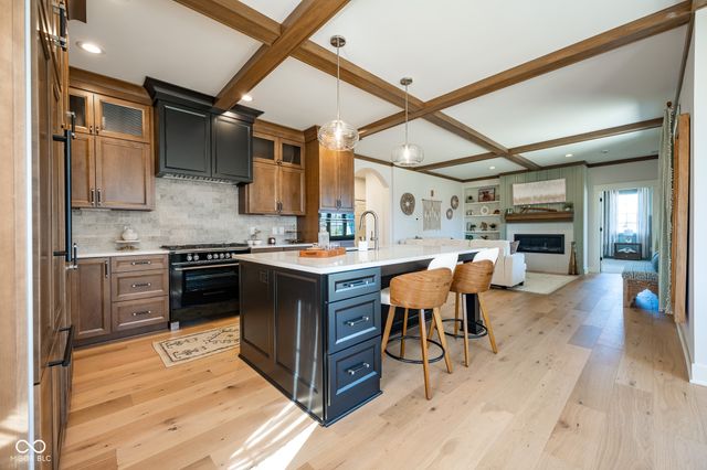 14565 Bedford Falls Drive, Carmel, IN 46032