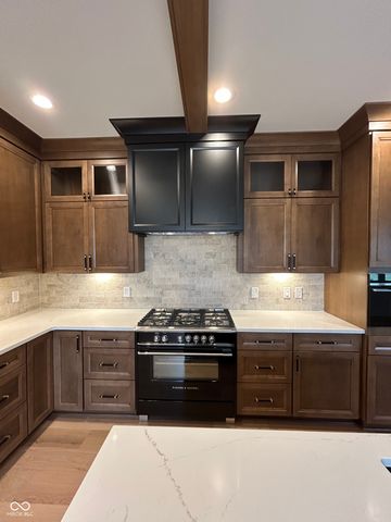 14565 Bedford Falls Drive, Carmel, IN 46032