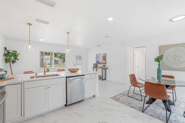 4095 LOCUST STREET NE, St Petersburg, FL 33703