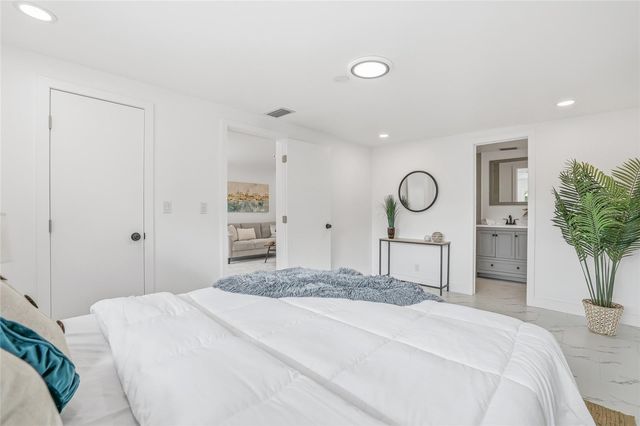 4095 LOCUST STREET NE, St Petersburg, FL 33703