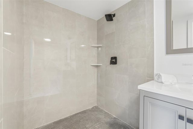 4095 LOCUST STREET NE, St Petersburg, FL 33703