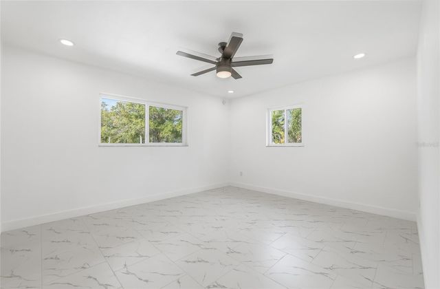 4095 LOCUST STREET NE, St Petersburg, FL 33703