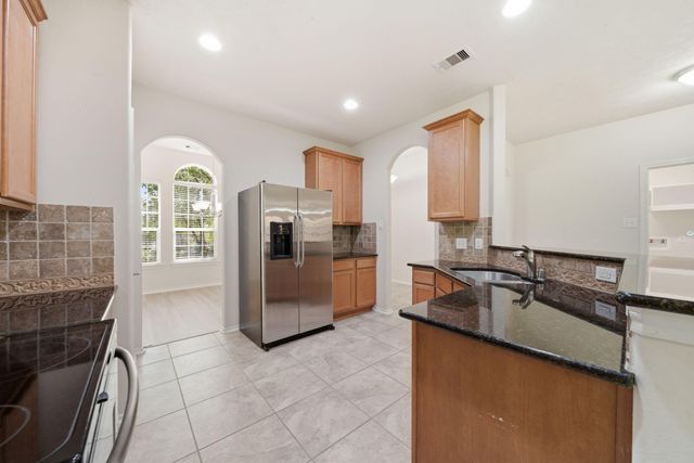 123 N Hawkhurst Circle, Magnolia, TX 77354