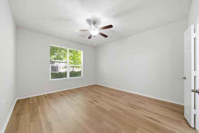 123 N Hawkhurst Circle, Magnolia, TX 77354