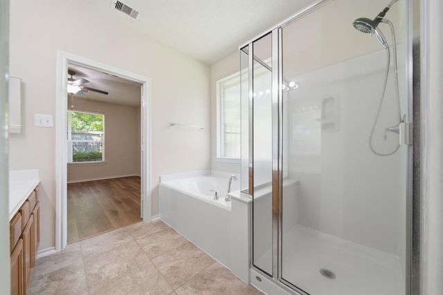 123 N Hawkhurst Circle, Magnolia, TX 77354