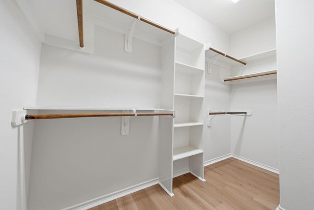 123 N Hawkhurst Circle, Magnolia, TX 77354