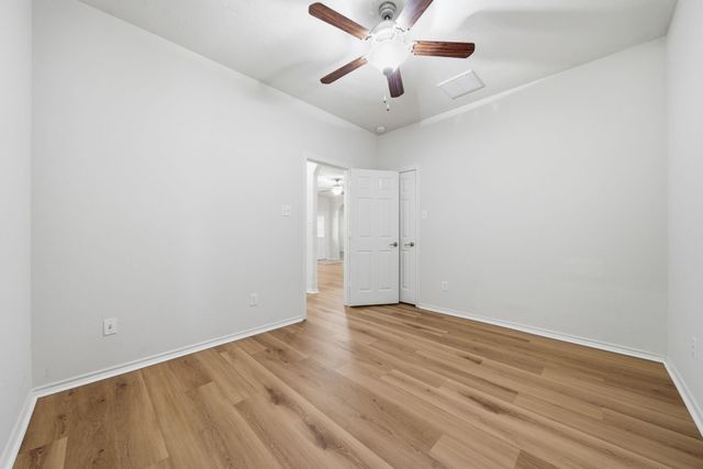 123 N Hawkhurst Circle, Magnolia, TX 77354