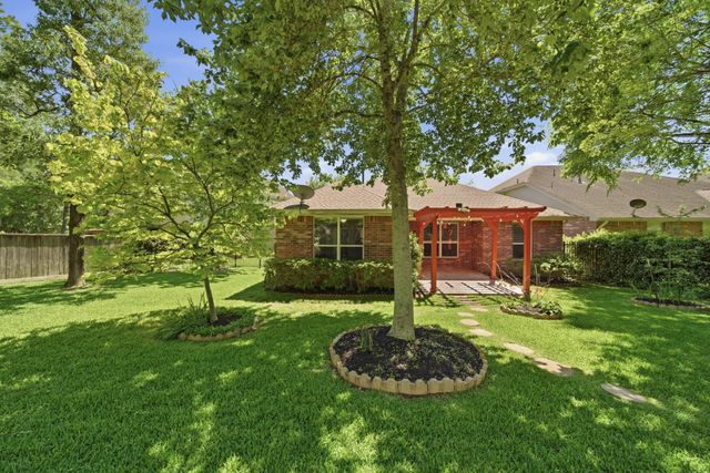 123 N Hawkhurst Circle, Magnolia, TX 77354