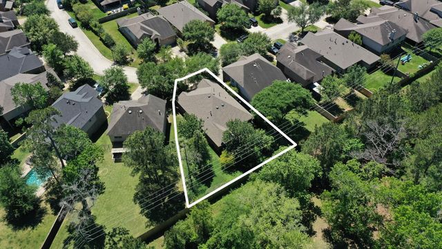 123 N Hawkhurst Circle, Magnolia, TX 77354