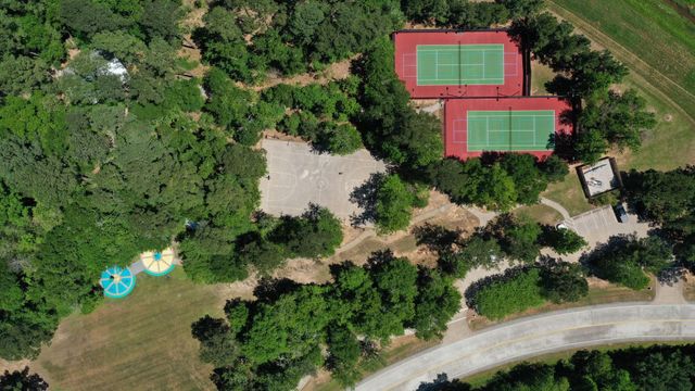 123 N Hawkhurst Circle, Magnolia, TX 77354