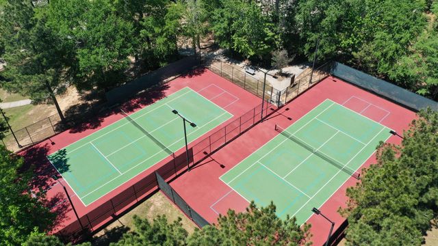 123 N Hawkhurst Circle, Magnolia, TX 77354