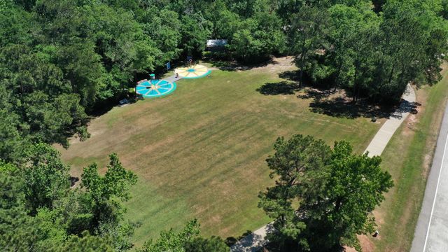 123 N Hawkhurst Circle, Magnolia, TX 77354