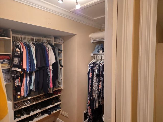 959 SE 2nd Avenue 223, Deerfield Beach, FL 33441