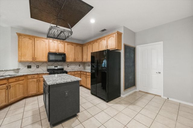 5013 Meyers Lane, Fort Worth, TX 76244