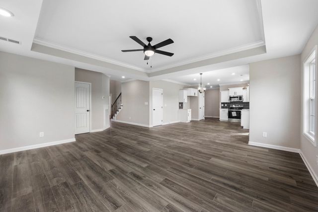 2676 Brewster Dr, Clarksville, TN 37042