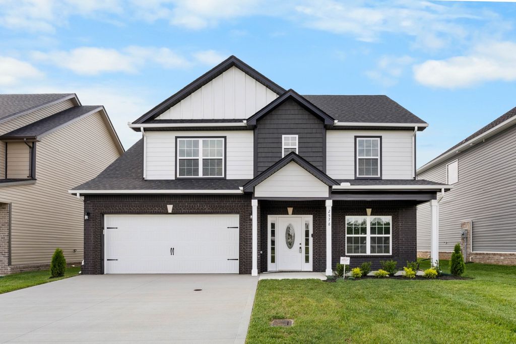 2676 Brewster Dr, Clarksville, TN 37042