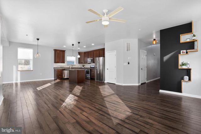 1805 SARA AVE, Severn, MD 21144