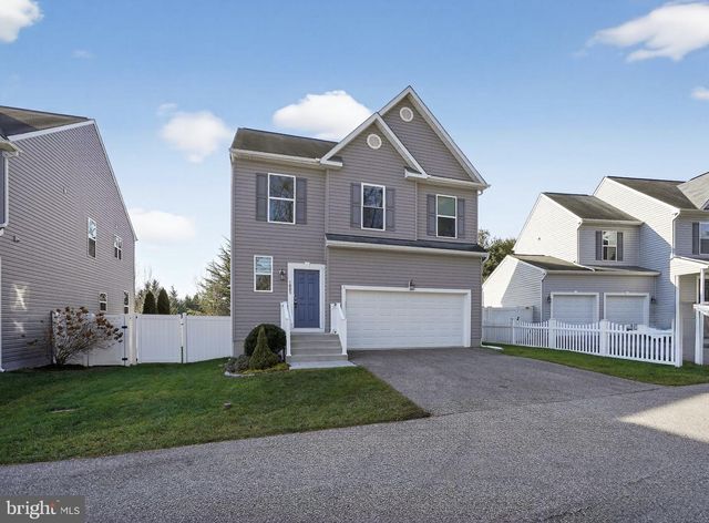 1805 SARA AVE, Severn, MD 21144