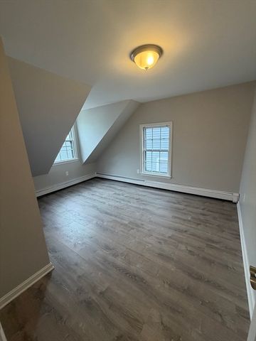 80 Cabot St 5, Beverly, MA 01915