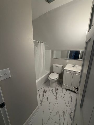 80 Cabot St 5, Beverly, MA 01915