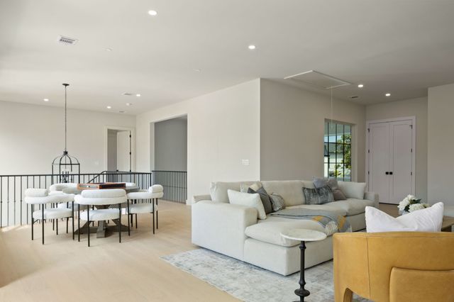 3227 Dothan Lane, Dallas, TX 75229